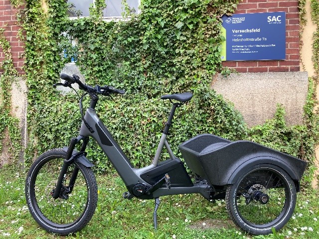 Lastenfahrrad als Träger für den hydraulischen Antrieb